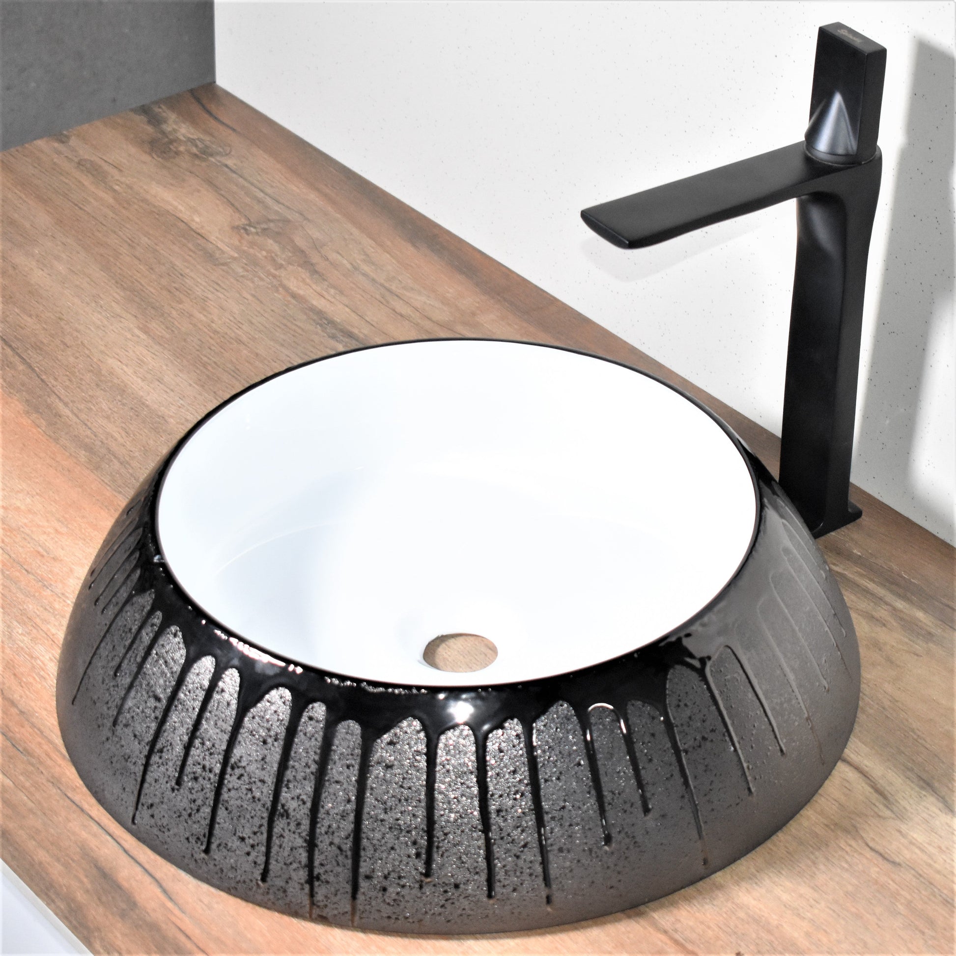InArt Ceramic Counter or Table Top Wash Basin Black 46x46 CM - InArt-Studio